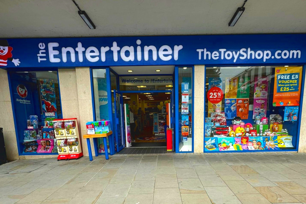 The Entertainer Kings Walk Gloucester